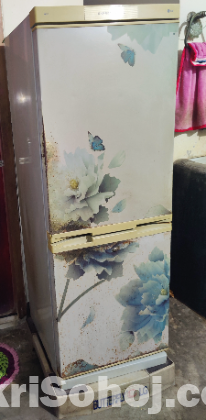 LG BUTTERFLY FRIDGE & AUTO VOLTAGE STABILIZER